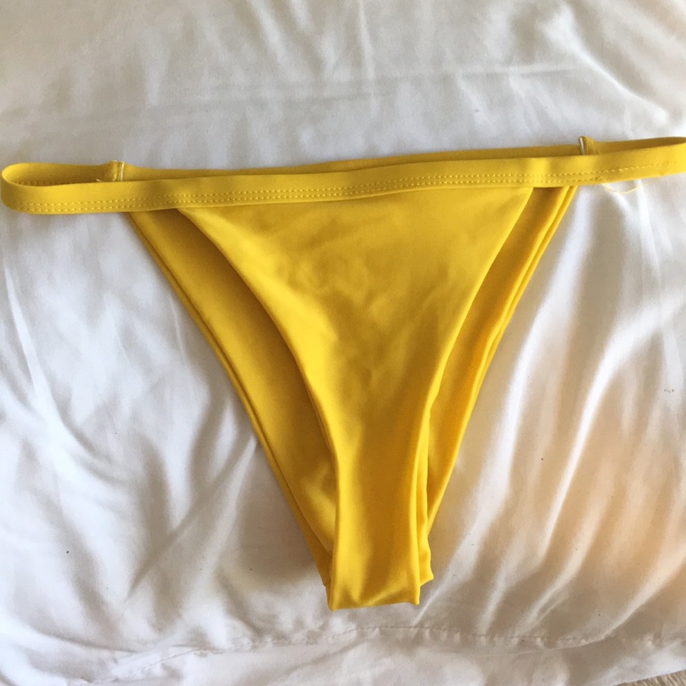 Bikini bottoms